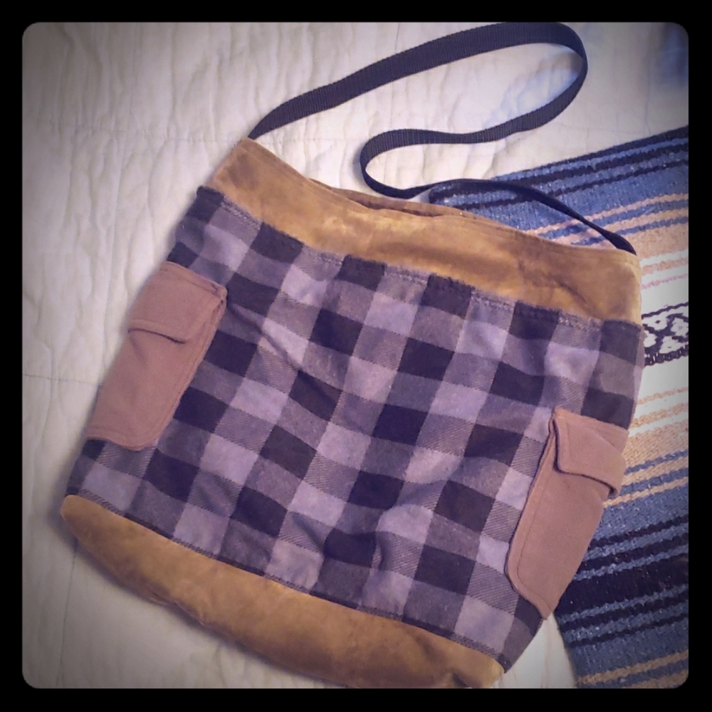 Upcycled tote bag plaid & velour pockets